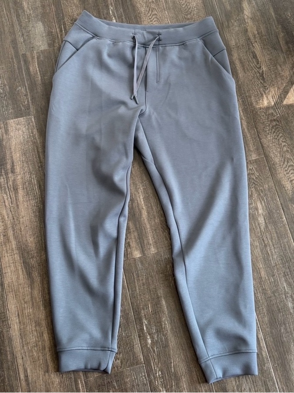 Lululemon gray sweatpants size large #athleisure #gym #luxury men’s large